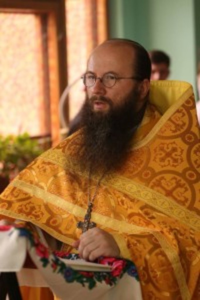 Протоієрей Владислав Діханов