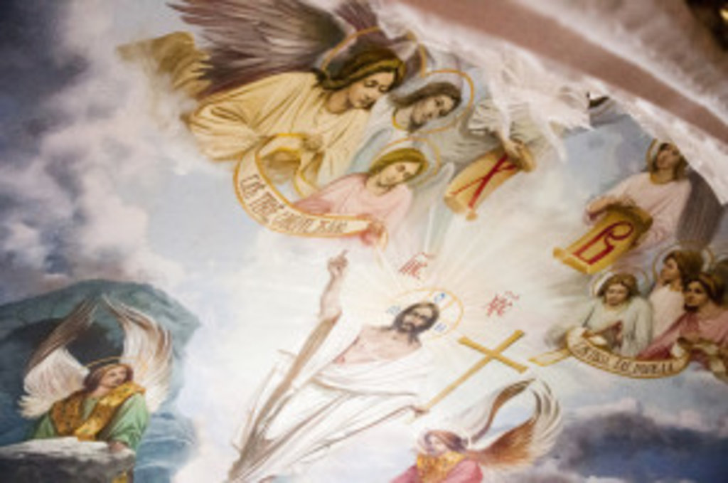 Розпису храму передували ліпні роботи, що тривали 3 роки