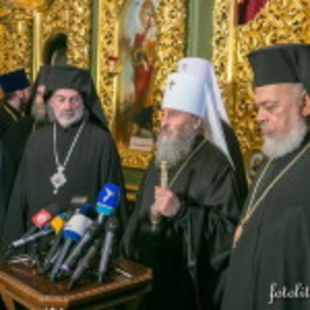 9 листопада, у день пам’яті преподобного Нестора Літописця, після Божественної літургії в Успенському соборі Свято-Успенської Києво-Печерської Лаври з нагоди 400-річчя Київської духовної академії відбувся брифінг для представників ЗМІ