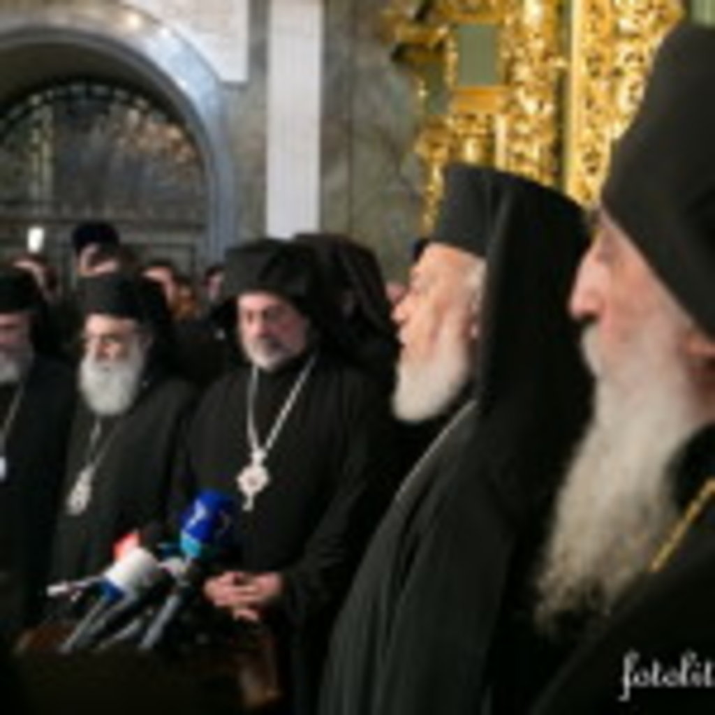 9 листопада, у день пам’яті преподобного Нестора Літописця, після Божественної літургії в Успенському соборі Свято-Успенської Києво-Печерської Лаври з нагоди 400-річчя Київської духовної академії відбувся брифінг для представників ЗМІ