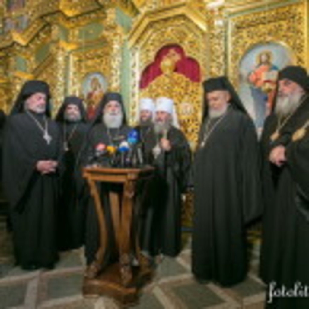 9 листопада, у день пам’яті преподобного Нестора Літописця, після Божественної літургії в Успенському соборі Свято-Успенської Києво-Печерської Лаври з нагоди 400-річчя Київської духовної академії відбувся брифінг для представників ЗМІ