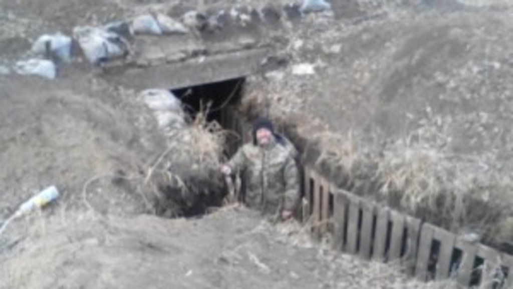 Капелан розділяє звичайні будні військовослужбовців на Сході