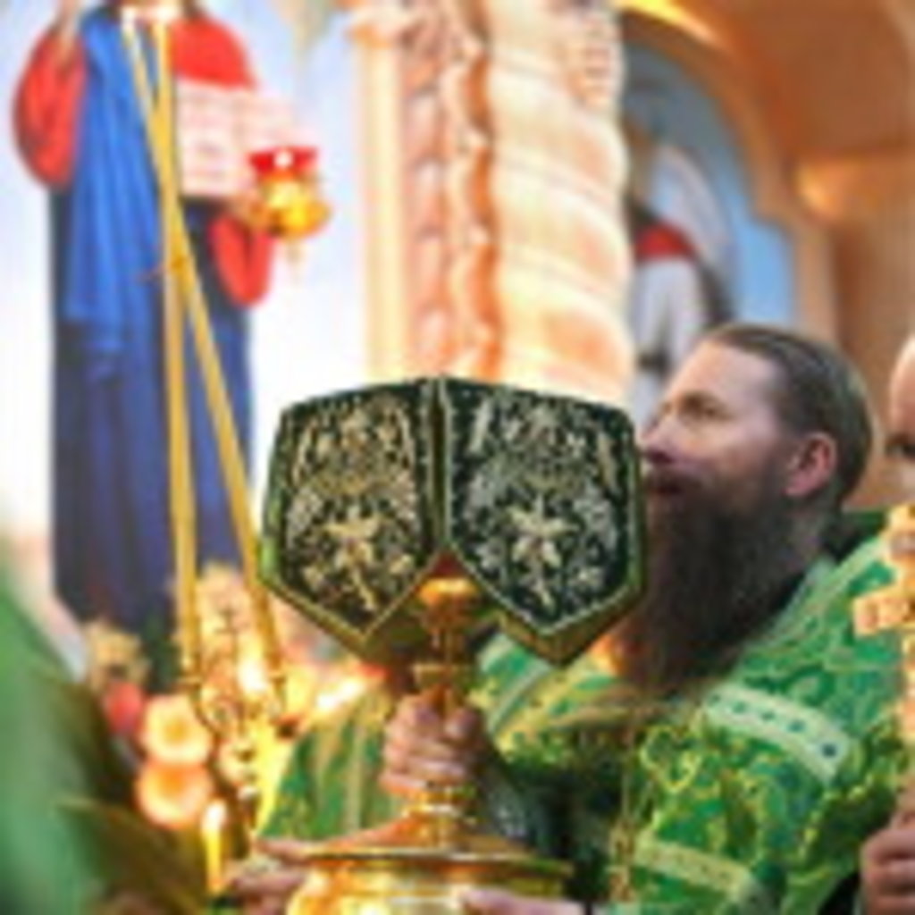 2016-ий рік віряни Української Православної Церкви розпочали зі спільної молитви за Україну перед мощами преподобного Амфілохія Почаївського