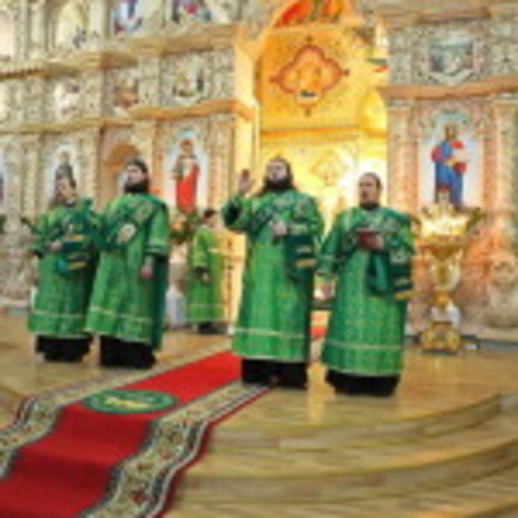 2016-ий рік віряни Української Православної Церкви розпочали зі спільної молитви за Україну перед мощами преподобного Амфілохія Почаївського
