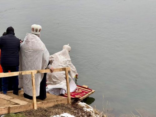 «Глас Господній на водах» — духовенство Української Православної Церкви звершило освячення водойм у різних куточках нашої Батьківщини