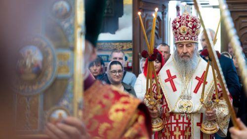 Кожній християнці слід уподібнюватися святим мироносицям — Предстоятель (відео)