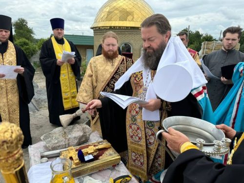 У Камʼянській єпархії звершили закладку капсули під будівництво нового храму