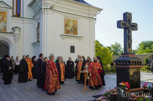У Києво-Печерській Лаврі звершено панахиду за приснопам’ятного Митрополита Володимира