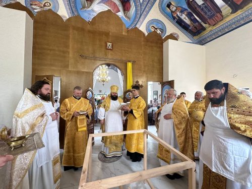 Через шість років після втрати своєї святині віруючі села Мнишин побудували новий храм