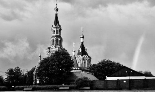 У Кам’янській єпархії помолилися за жертв нічної ракетної атаки на місто