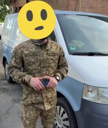 Парафія УПЦ у Вишгороді передала 25-й автомобіль воїнам ЗСУ