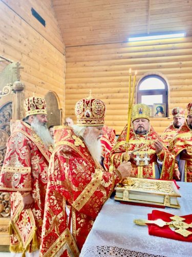 У каплиці святого Пантелеймона смт Міжгір’я освятили престол