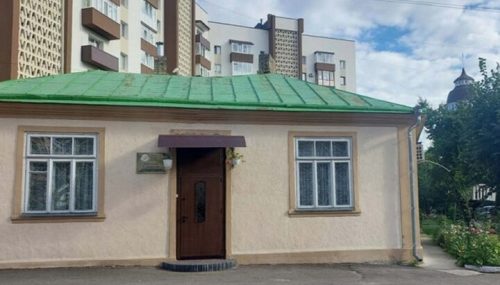 Суд підтвердив право Рівненської єпархії користуватися будівлею єпархіального управління