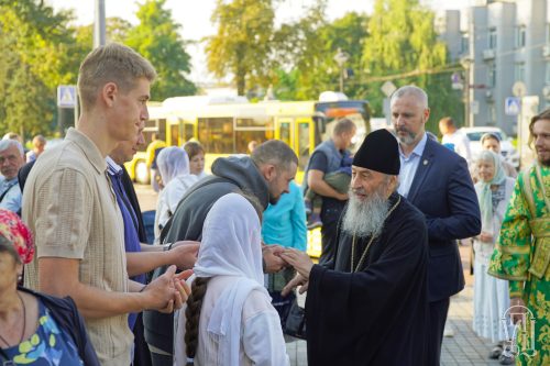 Предстоятель: Кожен має свій подвиг, та спільна мета — смирення і любов