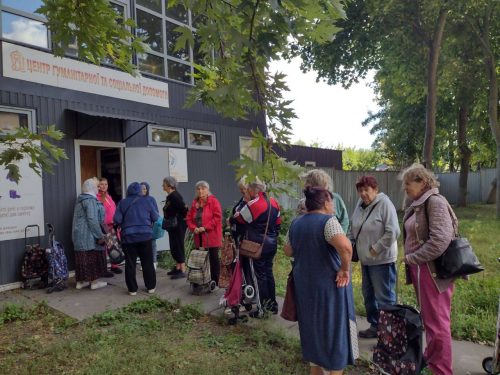 У Києві Соціальний відділ УПЦ вручив гуманітарні набори ста родинам переселенців