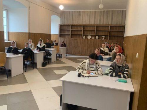 У Волинській духовній семінарії розпочалися Курси церковного співу для мирян
