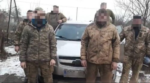 Парафія Української Православної Церкви на Київщині передала 34-й автомобіль для ЗСУ